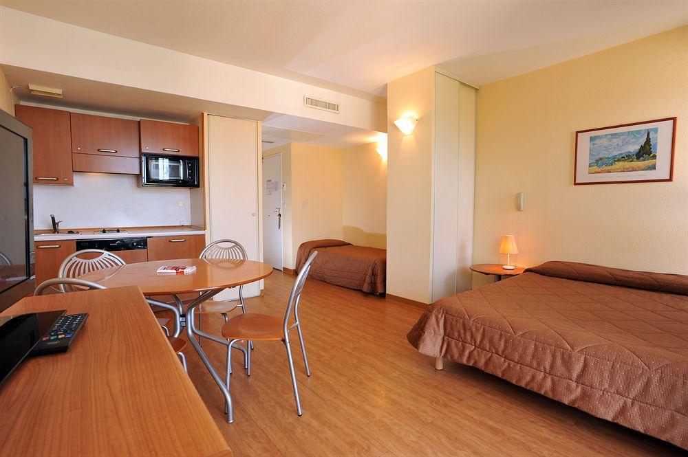 וילנב-לובה Inter-Hotel Sea Side Park מראה חיצוני תמונה